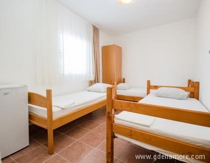 Apartmani Korac, Soba 1, privatni smeštaj u mestu Šušanj, Crna Gora - Apartmani Ramiz-26